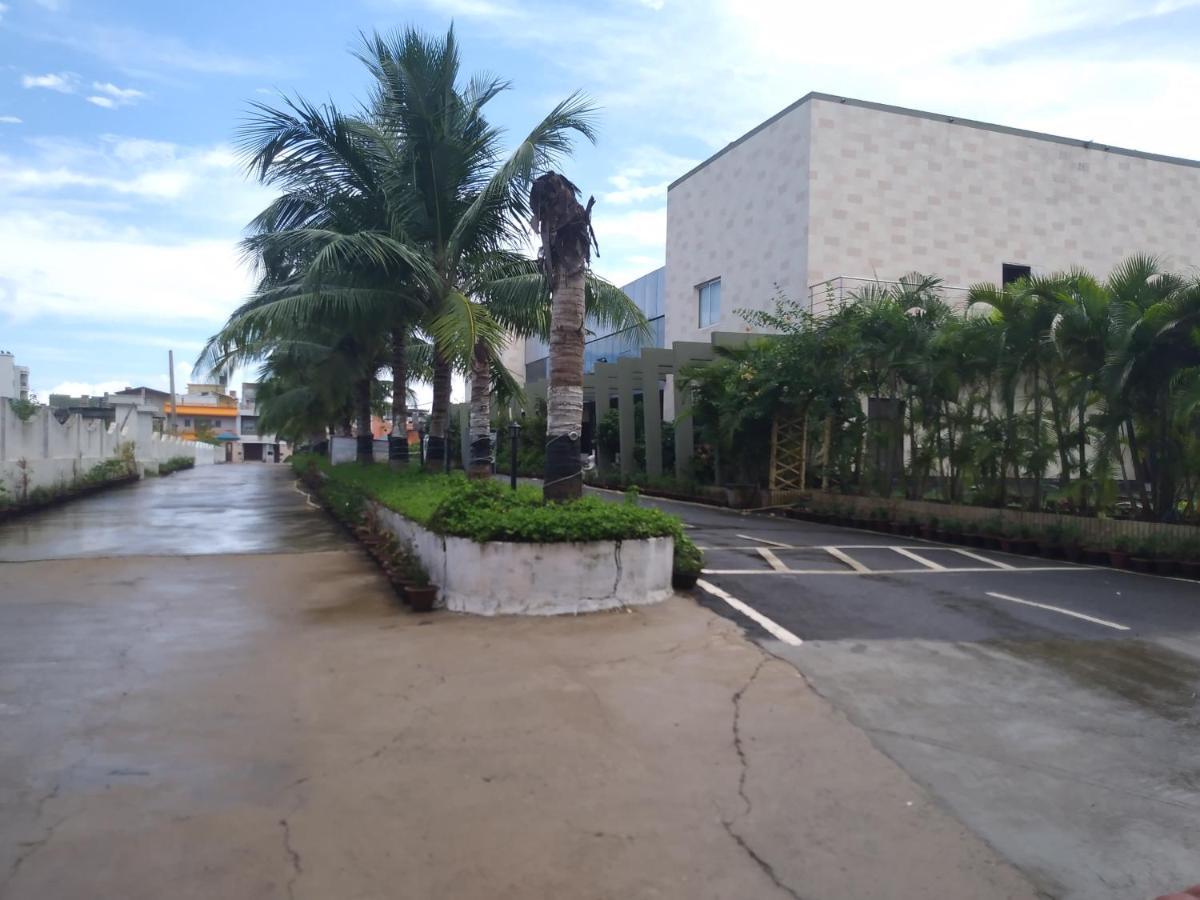 La Platina Premium Suites, Near Puri Sea Beach Exterior photo