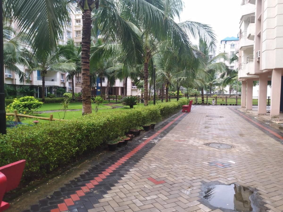 La Platina Premium Suites, Near Puri Sea Beach Exterior photo