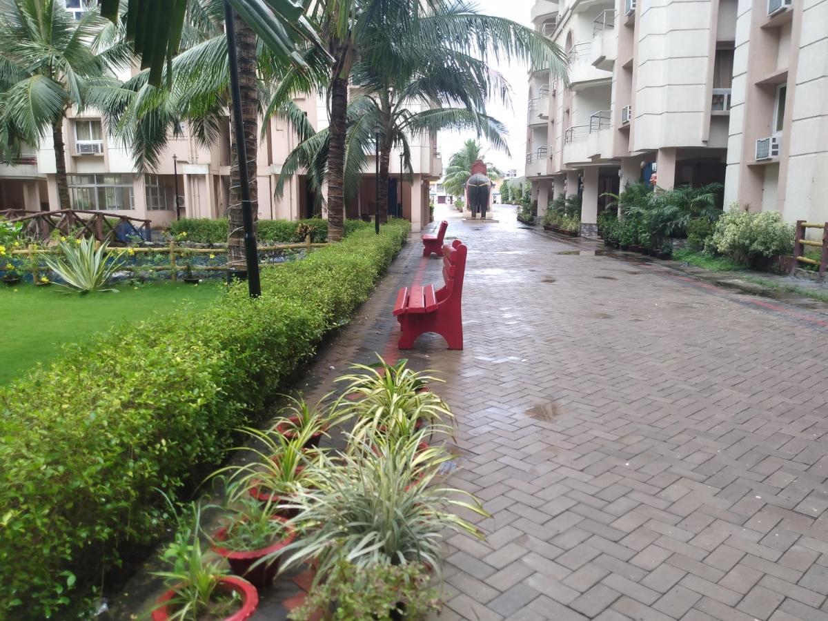 La Platina Premium Suites, Near Puri Sea Beach Exterior photo