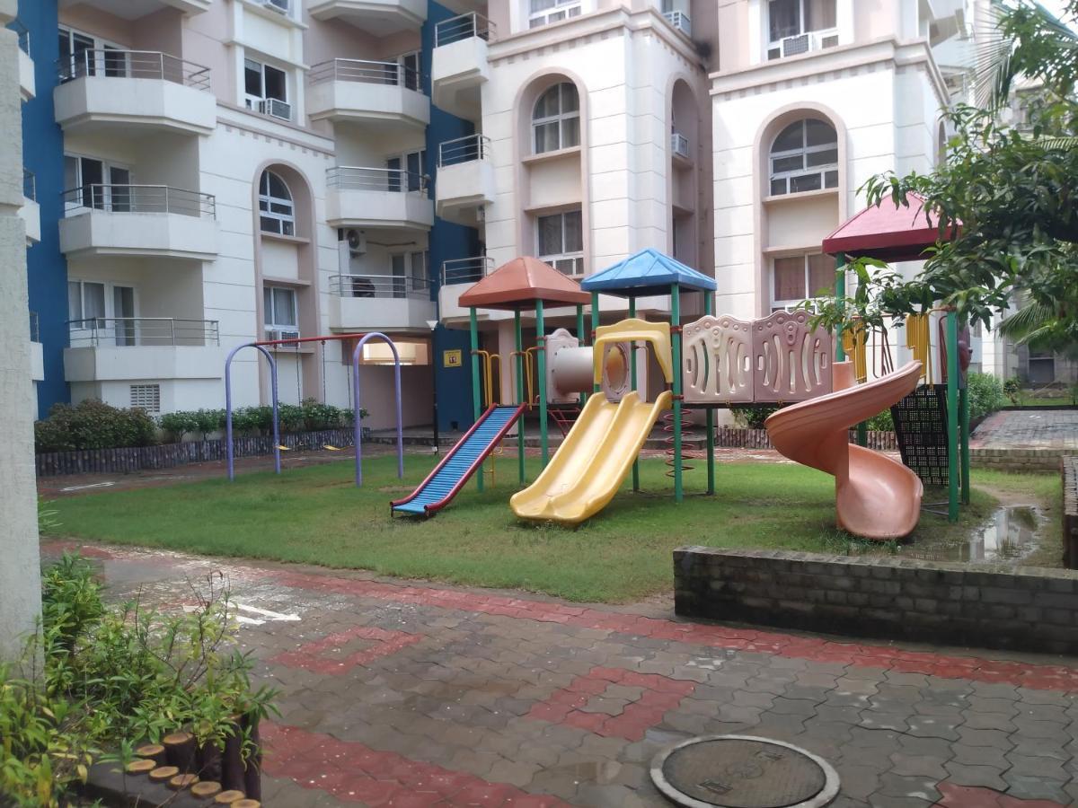 La Platina Premium Suites, Near Puri Sea Beach Exterior photo