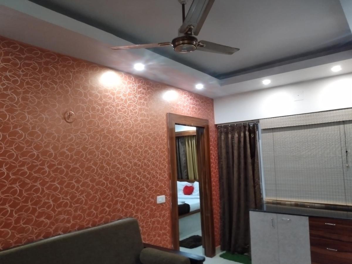 La Platina Premium Suites, Near Puri Sea Beach Exterior photo
