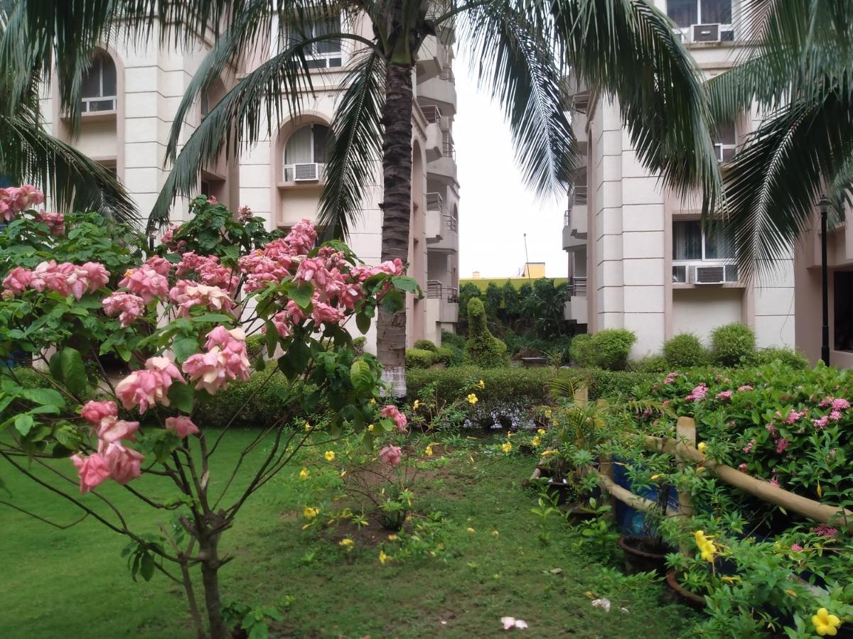 La Platina Premium Suites, Near Puri Sea Beach Exterior photo