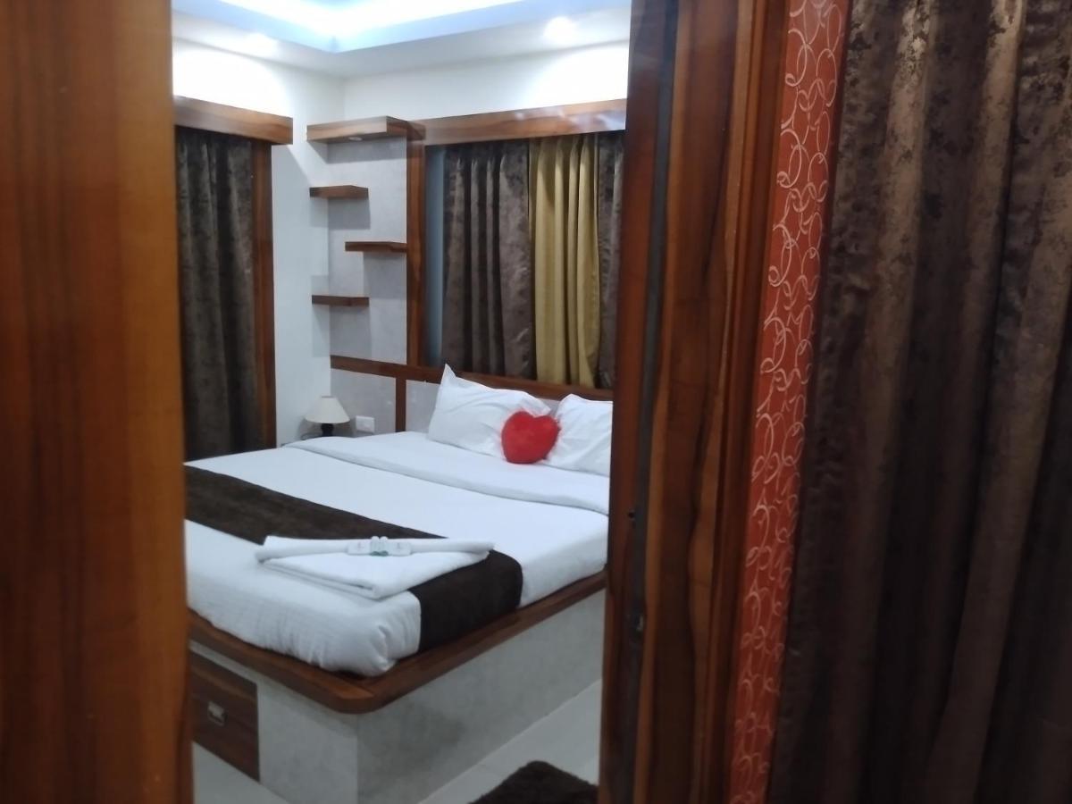 La Platina Premium Suites, Near Puri Sea Beach Exterior photo
