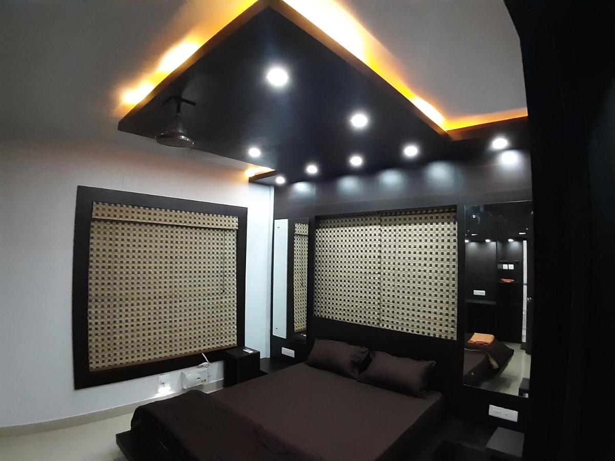 La Platina Premium Suites, Near Puri Sea Beach Exterior photo